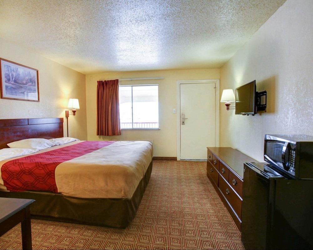 Econo Lodge San Marcos University Area Екстериор снимка