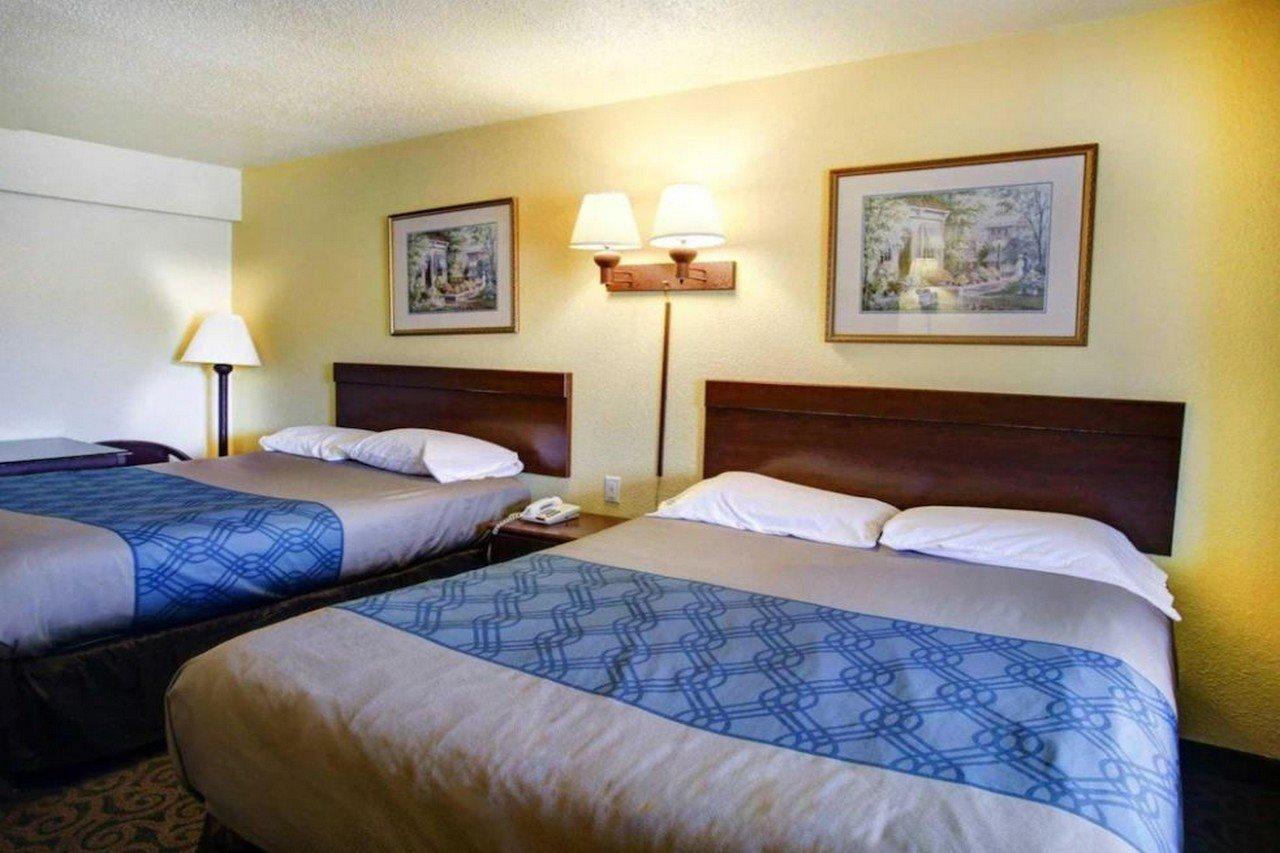 Econo Lodge San Marcos University Area Екстериор снимка