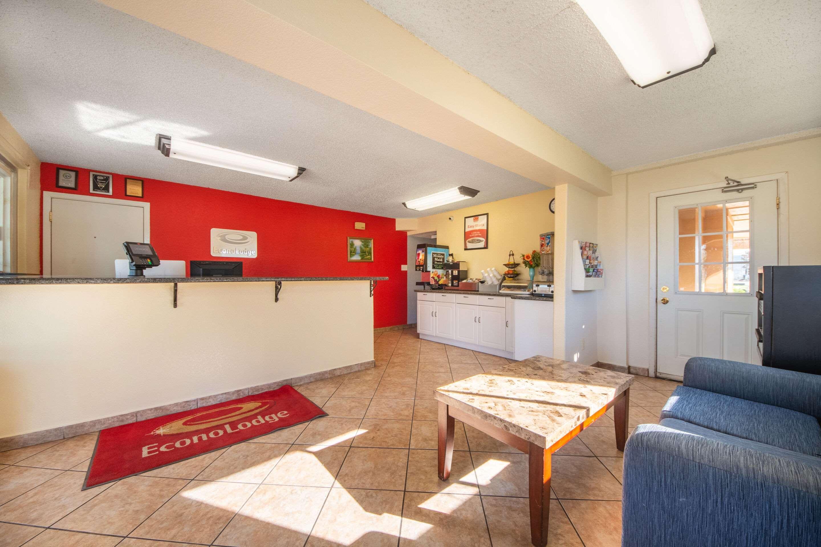 Econo Lodge San Marcos University Area Екстериор снимка