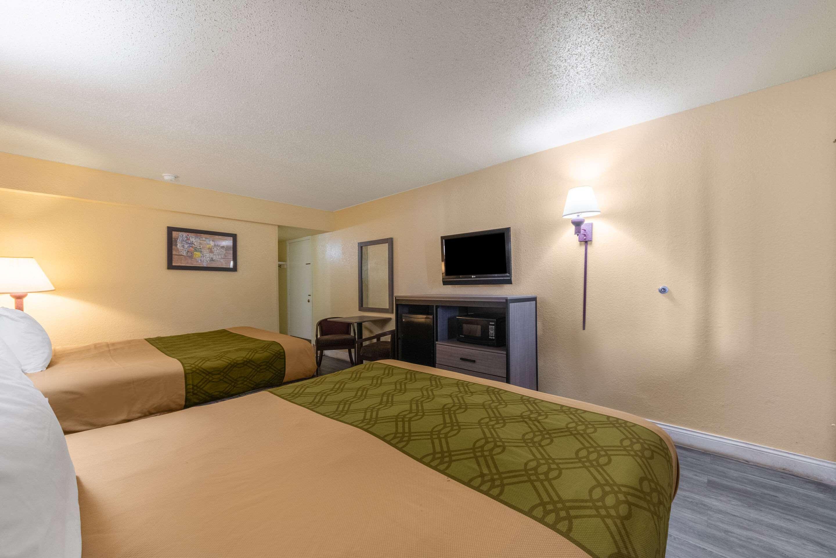 Econo Lodge San Marcos University Area Екстериор снимка